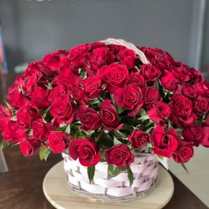 101 Роза в корзине