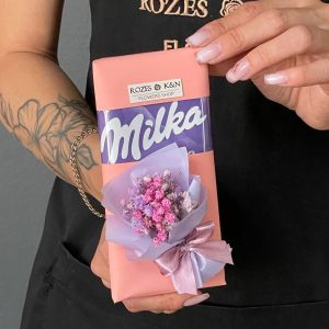Шоколад "Milka" в подарочной упаковке