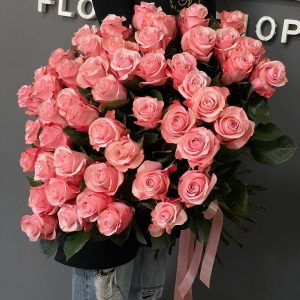 Розовая импортная роза 70см 51шт