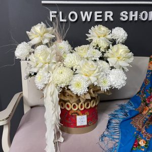 Композиция в цилиндре "Русская душа" в белых оттенках